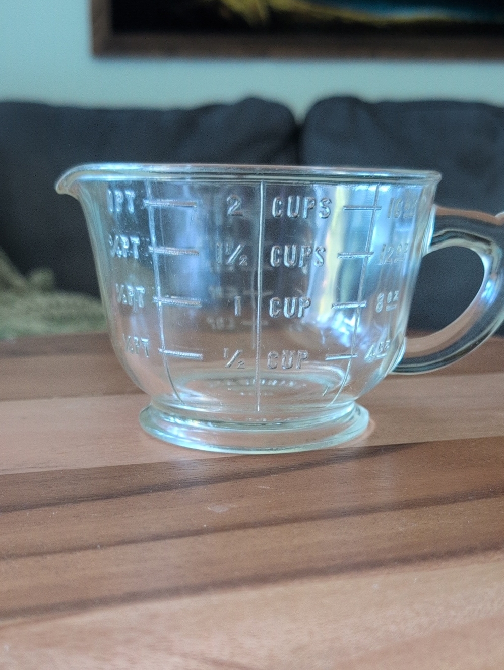 Clear Glass Footed Measuring Cup with Handle - 2 Cup Capacity